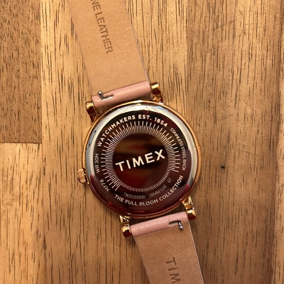 Timex Full Bloom Collection - Picture 4 of 5